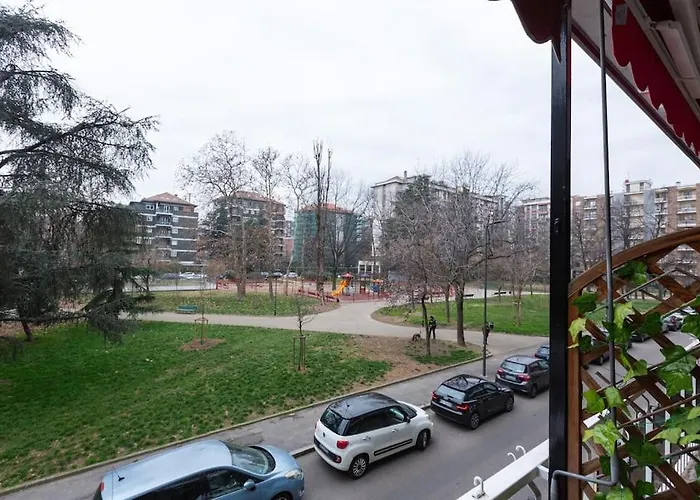 Easytopstay - Large Close To Metro