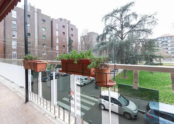 Easytopstay - Large Close To Metro